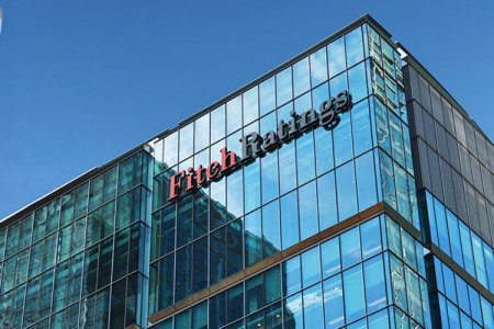 Fitch prevé más rebajas de calificaciones en empresas peruanas a mediano plazo