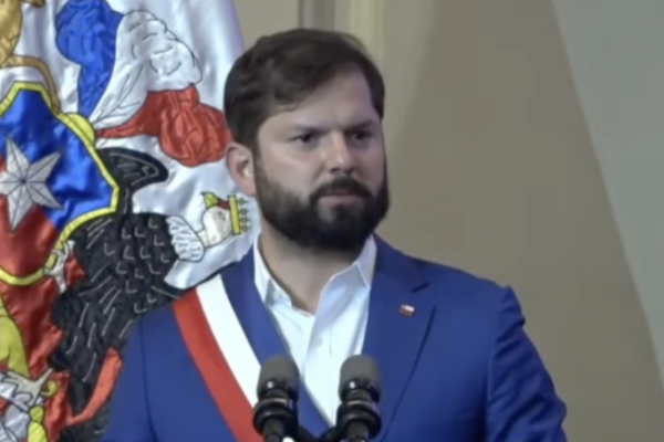 <p>Ahora en DF | Consejo Constitucional entrega el proyecto de nueva Constitución</p>