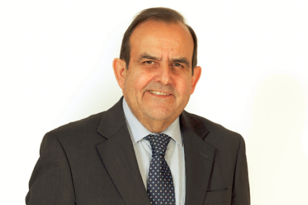 Tras 35 años, Álvaro Merino renuncia a la gerencia de Estudios de Sonami y abandona el gremio