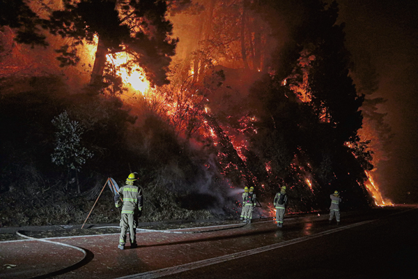 Aseguradoras elevan costos de pólizas de incendios y Conaf advierte “temporada compleja”