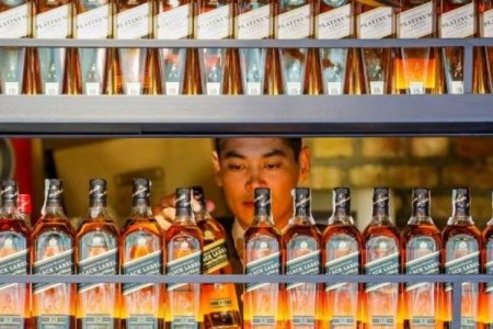Fabricante de Johnnie Walker dijo que esperaba que las ventas en América Latina y el Caribe cayeran un 20% en el primer semestre