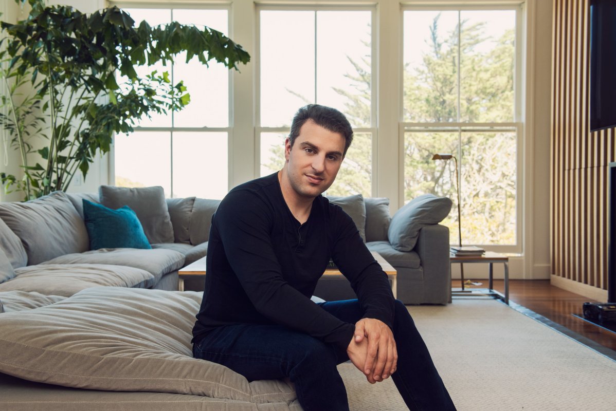 <p>Brian Chesky, CEO de Airbnb: “Una gran forma de emprender es encontrar un problema que te gustaría que esté resuelto”</p>