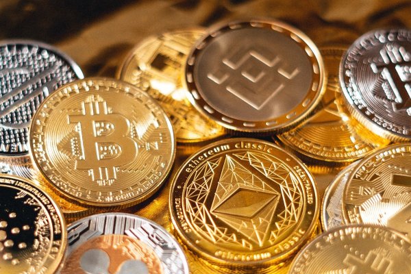 <p>Chile se suma al grupo de países que buscará intercambiar información tributaria sobre los criptoactivos para reducir la evasión</p>