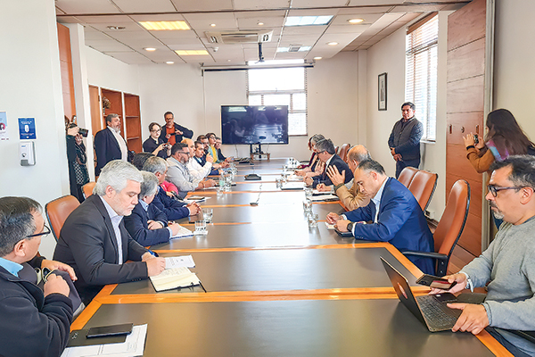Reajuste del sector público: Gobierno da inicio a la negociación y define cronograma de trabajo con los empleados fiscales