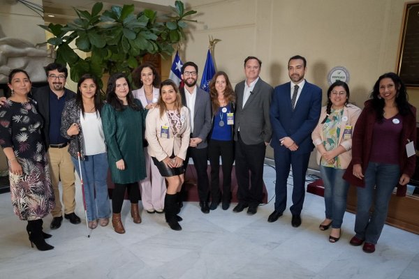 Conciliación trabajo-familia: proyecto logra respaldo de la Sala del Senado y pasa a la Cámara