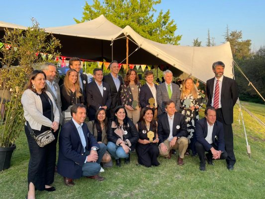 Grupo DF es reconocido con el primer lugar del ranking C³ de creatividad e innovación