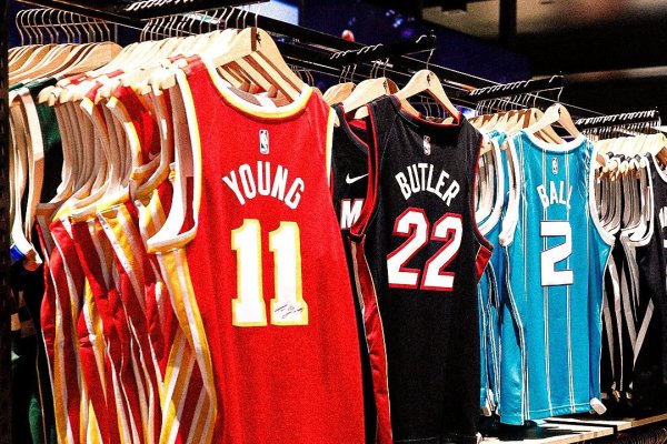 Primera tienda de la NBA en Chile abrirá en diciembre en Mallplaza Vespucio