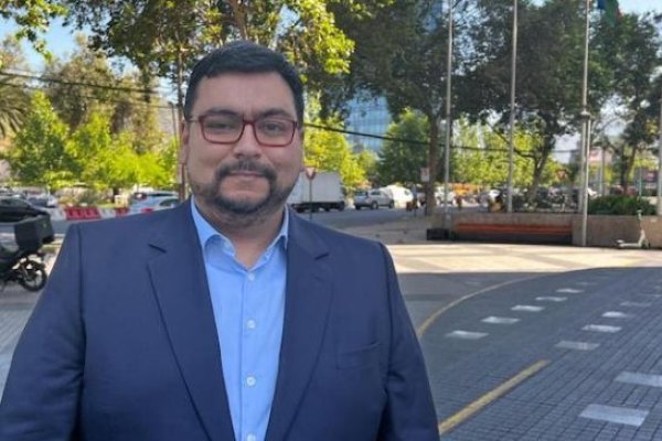 <p>Empresas Eléctricas nombra al periodista Juan Meriches como nuevo director ejecutivo del gremio</p>
