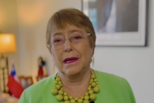 <p>Ahora en DF | Expresidenta Bachelet anuncia que votará en contra en el plebiscito</p>