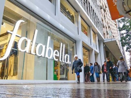 Falabella pierde su grado de inversión: Fitch rebaja clasificación de la empresa por altos niveles de deuda