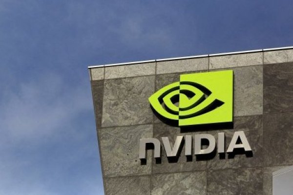 Nvidia más que triplica sus ingresos, pero sus proyecciones no logran satisfacer elevadas expectativas de inversionistas