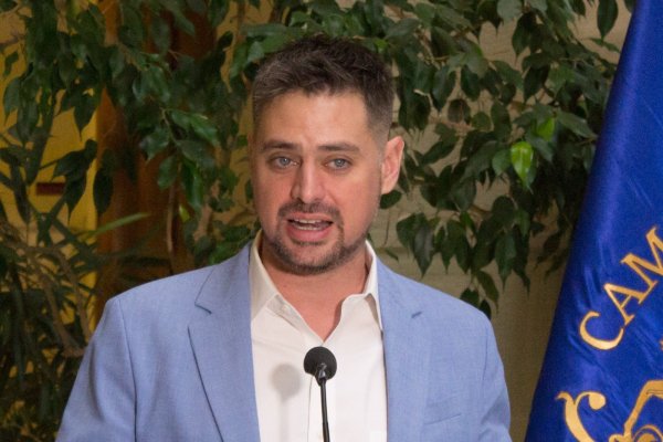 Oficialismo presenta solicitud para crear una comisión investigadora por el caso Hermosilla