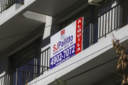 Si Milei deroga la Ley de Alquileres, ¿qué impacto puede haber en el mercado inmobiliario uruguayo?