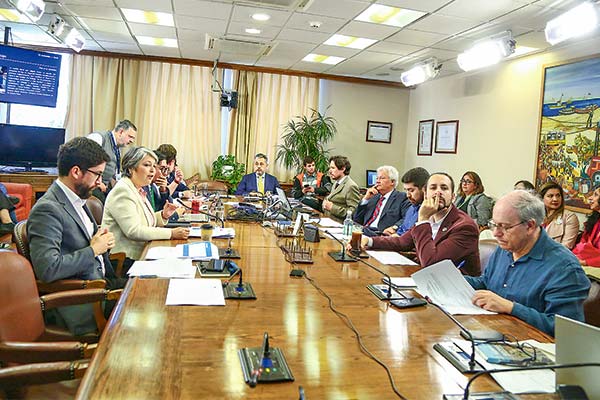 Homologación internacional y franquicias tributarias: la apuesta del Gobierno para reformar la certificación de los trabajadores