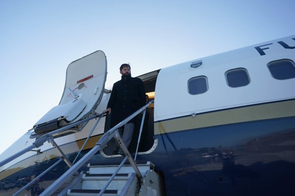 <p>Presidente Boric se baja de cumbre climática: no viajará a la COP28 en Dubái</p>