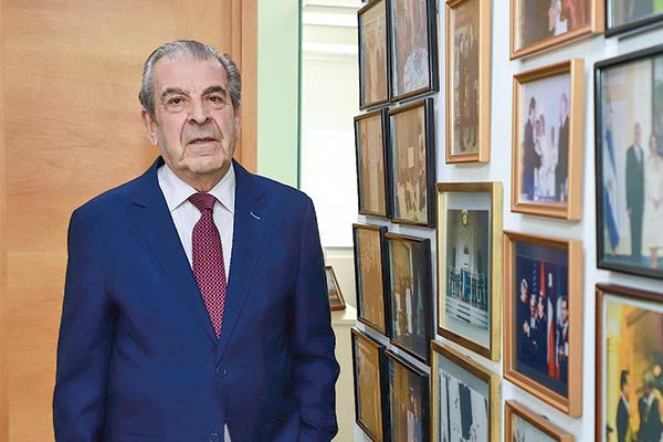 Postura de Frei en el plebiscito complica a la DC y Undurraga apostaría por no provocar otro desbande
