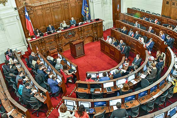 Estudio de la USS destaca rol “moderador” de Chile Vamos y su contribución a un mayor acuerdo en el Consejo Constitucional