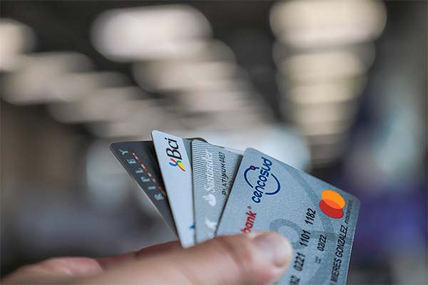 Morosidad, riesgo de crédito y costos de fondos pasan la cuenta al retail financiero