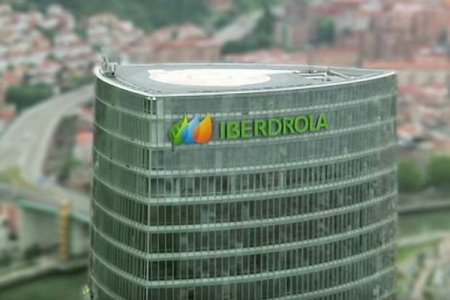 Española Iberdrola busca reinvertir en México tras venta de plantas al Gobierno local