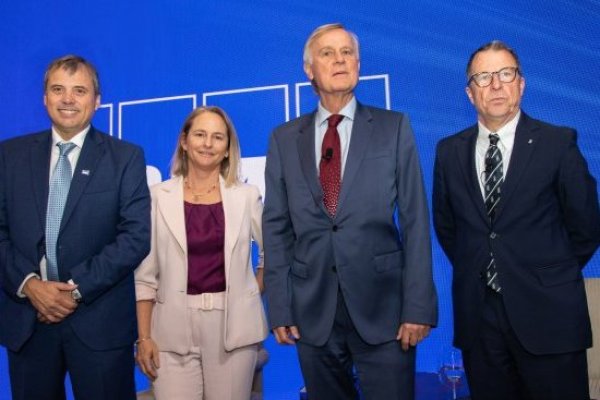 Sebastián Edwards asegura que Chile sufre una “emergencia económica” y apunta a Elon Musk como solución