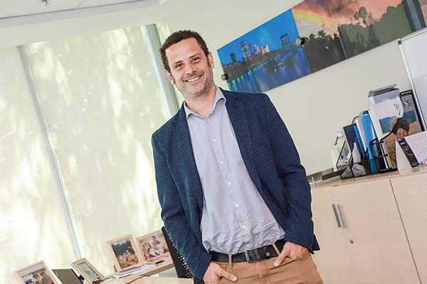 <p>Juan Carlos Selman, gerente comercial en Travel Security. Foto: Julio Castro</p>