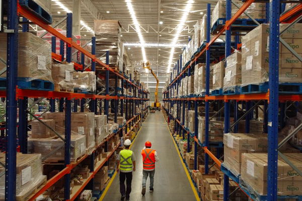 Nestlé inaugura centro de distribución para e-commerce en Colina y abrirá tres nuevas tiendas La Fête