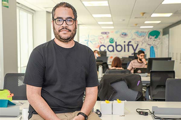 <p>Country manager de Cabify, Álvaro Pásquez. Foto: Julio Castro</p>