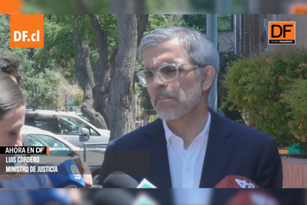 <p>Ahora en DF | Ministro Cordero pide a Isapres una autocrítica frente a reclamos por fallo</p>