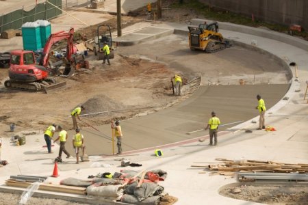 Gobierno de Perú: inversión pública crece, pero hay 181 proyectos sin avance