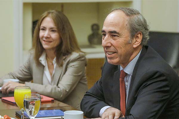 Grandes empresarios reiteran rechazo a alzas de impuestos y convocan a comisión de expertos tributarios
