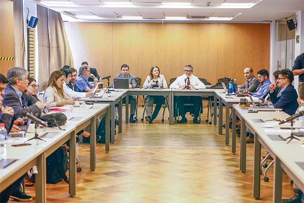 Pacto fiscal: Hacienda reafirma idea de bajar impuesto a empresas, crear nuevos créditos y eliminar exenciones