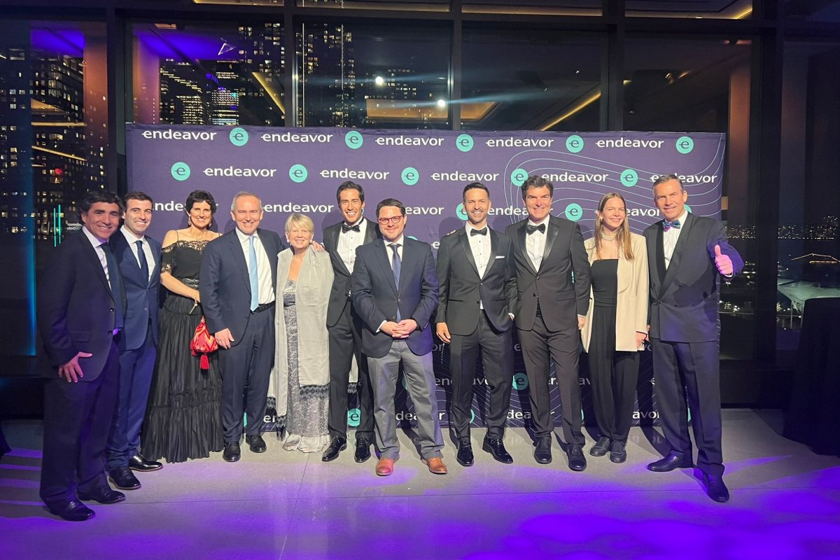 <p>Los chilenos que viajaron y la historia del CEO de Nubank: Trastienda de la gala de Endeavor en NY</p>