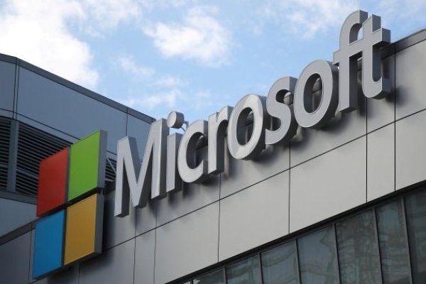 Microsoft y sindicatos de trabajadores en EEUU forman una alianza "histórica" sobre el uso de la IA