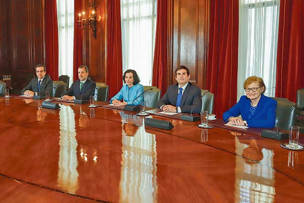A una semana del último IPoM del año, economistas definen los mensajes que esperan del Central