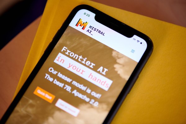 Mistral AI, startup francesa rival de OpenAI, cierra una ronda de US$ 415 millones a siete meses de su creación