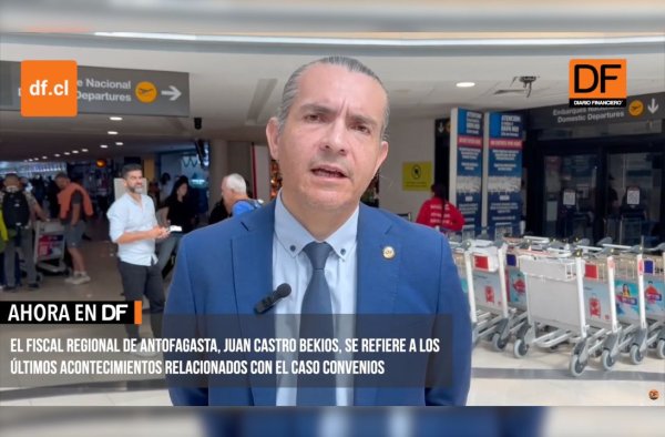 <p>Ahora en DF | Fiscal de Antofagasta detalla la detención de Daniel Andrade y Carlos Contreras por caso Convenios</p>