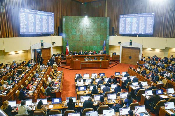 Será ley: Congreso despacha proyecto que busca prevenir y sancionar el acoso laboral, sexual y la violencia en el mundo del trabajo