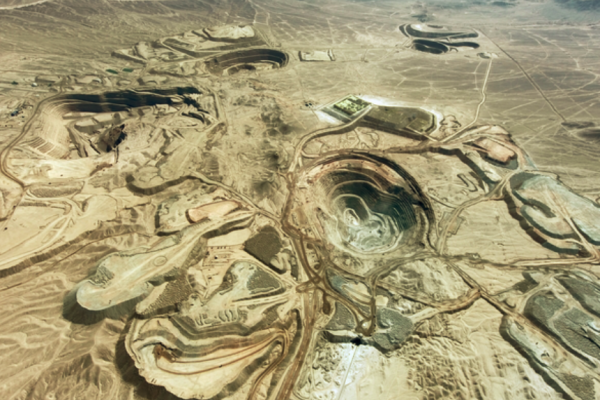 <p>Trabajadores de la mina Centinela de Antofagasta aceptan oferta de la empresa y se acaba el riesgo de huelga</p>