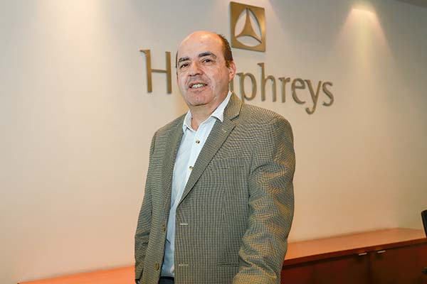 Aldo Reyes, socio y gerente general de Humphreys: “Nunca había habido tantas rebajas de clasificación de riesgo como ahora”