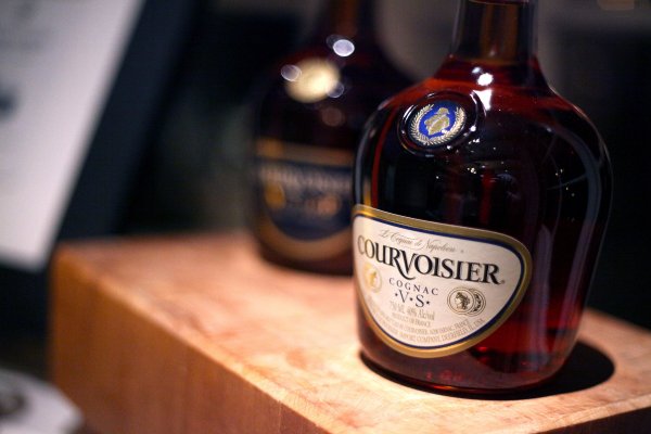 Campari compra Courvoisier Cognac en una apuesta a una recuperación en su consumo desde la baja actual