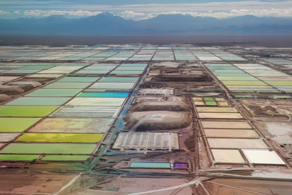 Consejo de Pueblos Atacameños pasa a ser parte de la negociación Codelco-SQM por litio