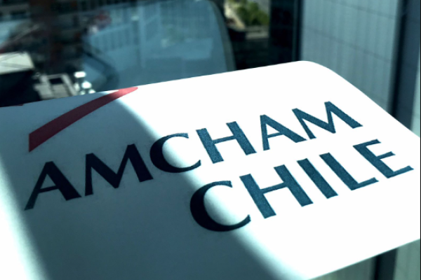 <p>AmCham advierte que modernización de acuerdo Chile-UE afectará ingreso de productos lácteos de EEUU</p>