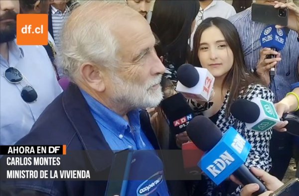 <p>Ahora en DF | Ministro Montes tras sufragar: "Yo voy a seguir en el cargo mientras el Presidente lo estime razonable"</p>