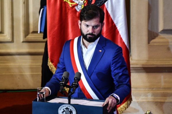 <p>Presidente Boric se dirige al país tras triunfo de la opción "En contra" en el Plebiscito Constitucional 2023</p>