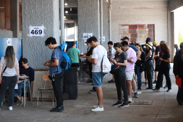 <p>Imágenes de la jornada del Plebiscito Constitucional de Chile 2023.</p>