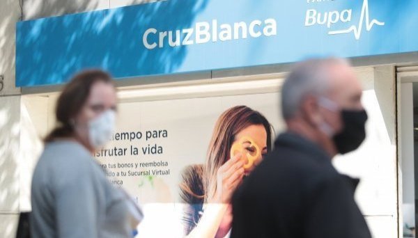 CruzBlanca advierte a sus afiliados: "Los ingresos no son suficientes para costear las prestaciones de los beneficiarios"