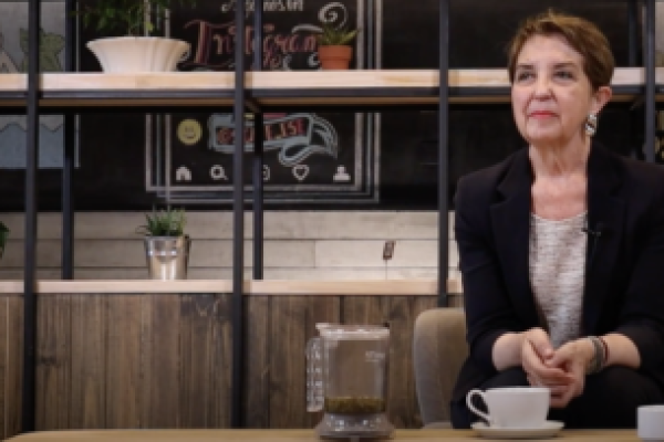 <p>Mujeres en Acción | “Al Grano” con Gloria Hutt, una visionaria del mundo del transporte</p>