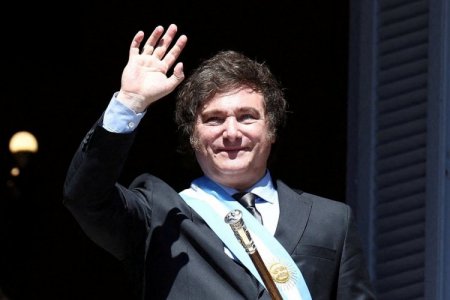 Tras el DNU, Javier Milei rompió el silencio: "Les aviso que habrá más"