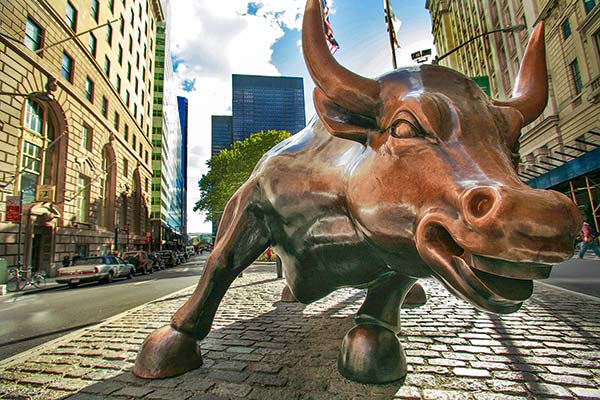 ¿Qué están pronosticando los gurús de Wall Street para el próximo año?
