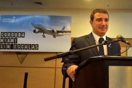 Fabián Lombardo, el experto aerocomercial que fue designado presidente de Aerolíneas Argentinas